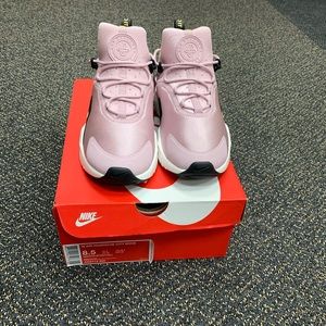 Women’s Nike huarache